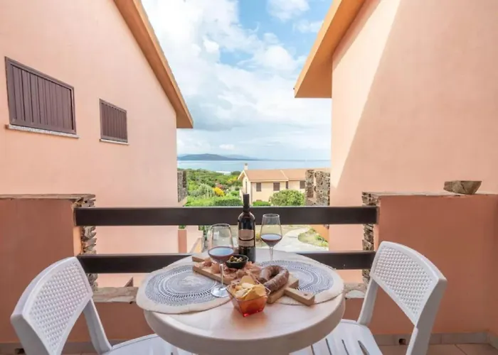 Dom wakacyjny In Near Pelosa Stintino