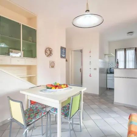 Ferienhaus With Garden A Stone's Throw From The Sea *