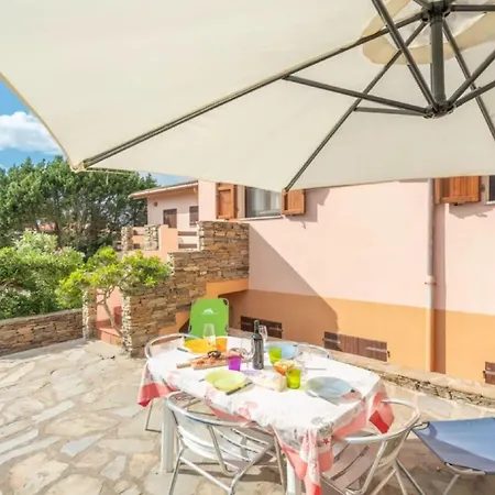 Seaside Retreat In Stintino