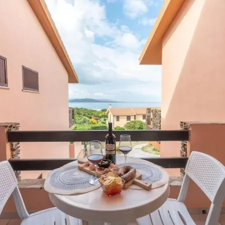 Ferienhaus With Garden A Stone's Throw From The Sea Stintino